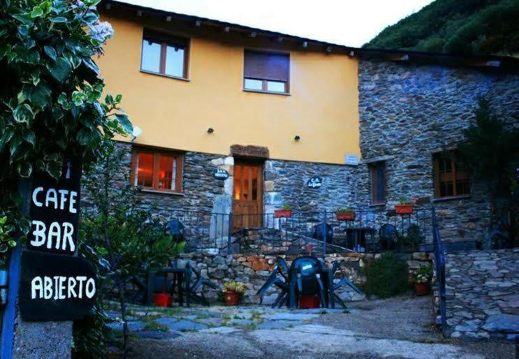Casa Rural La Fuente Tejedo del Sil Ngoại thất bức ảnh